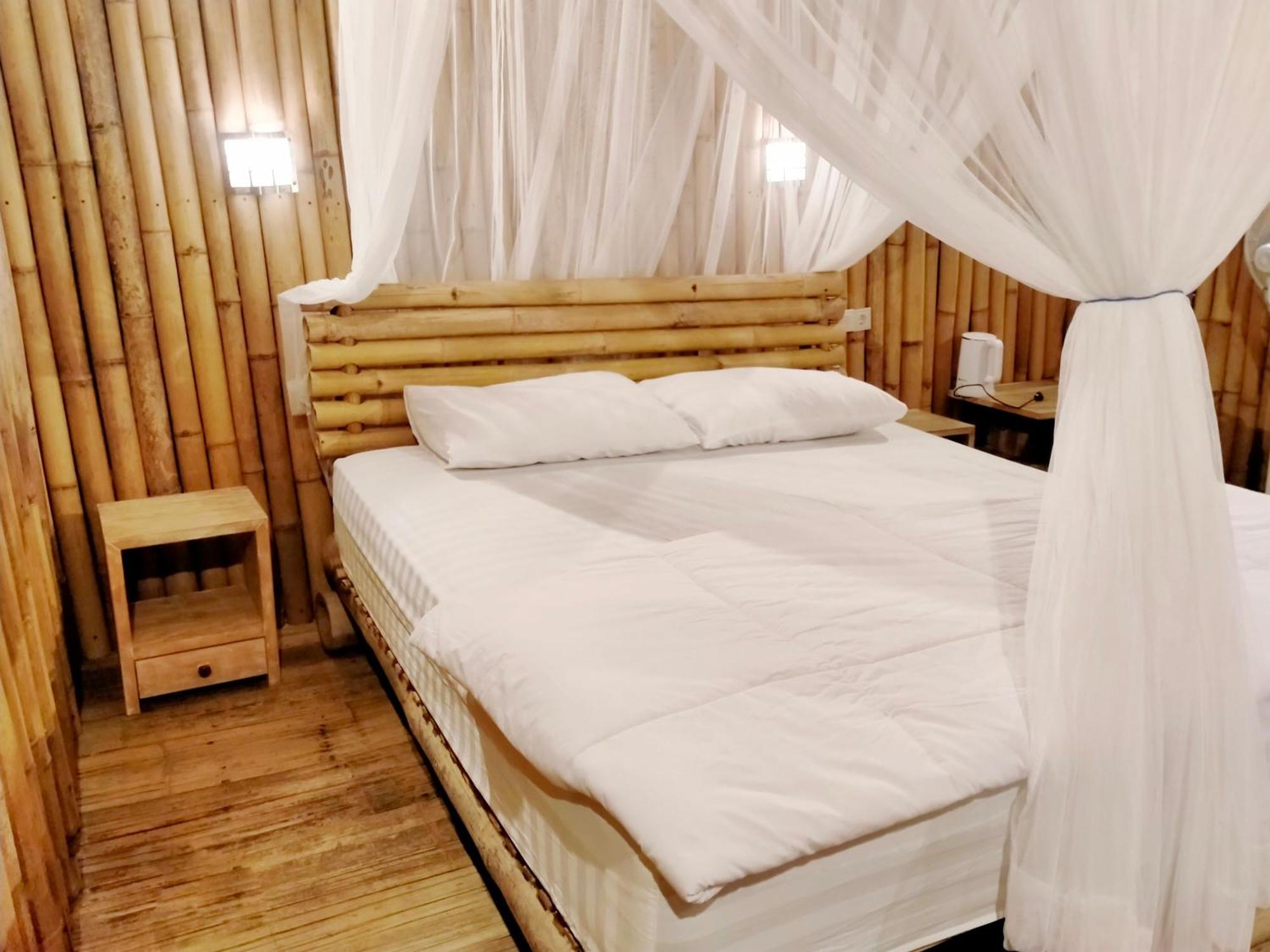 Loca Lobo Lodges Riung, Flores Eksteriør billede
